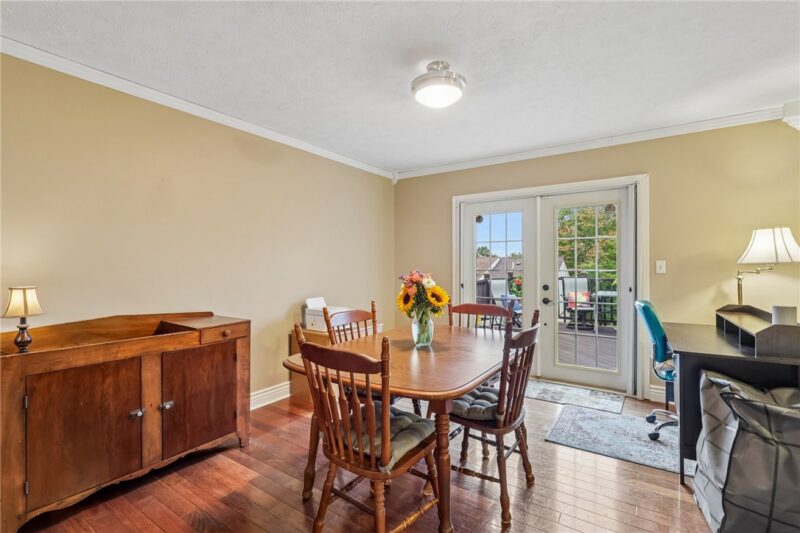 556 Ten Point Ln — photo 4