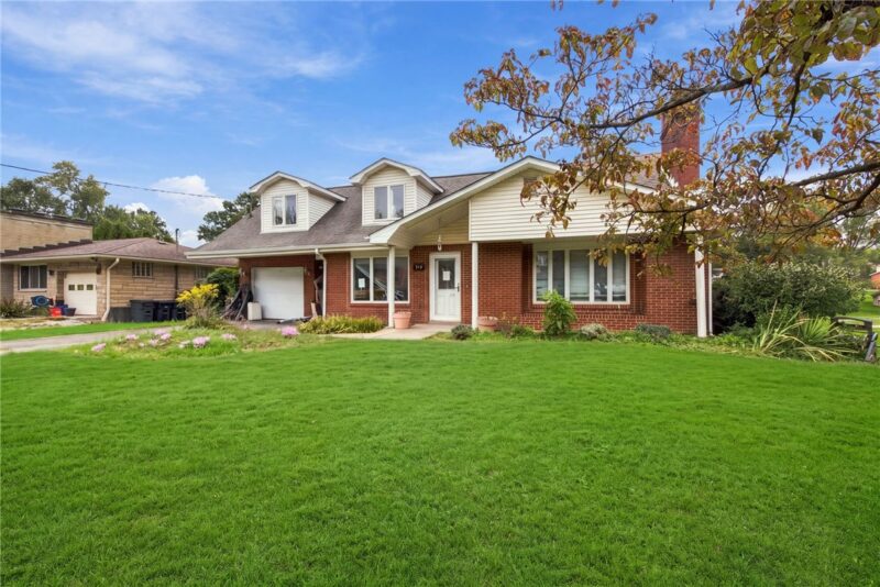 712 William Dr — photo 3