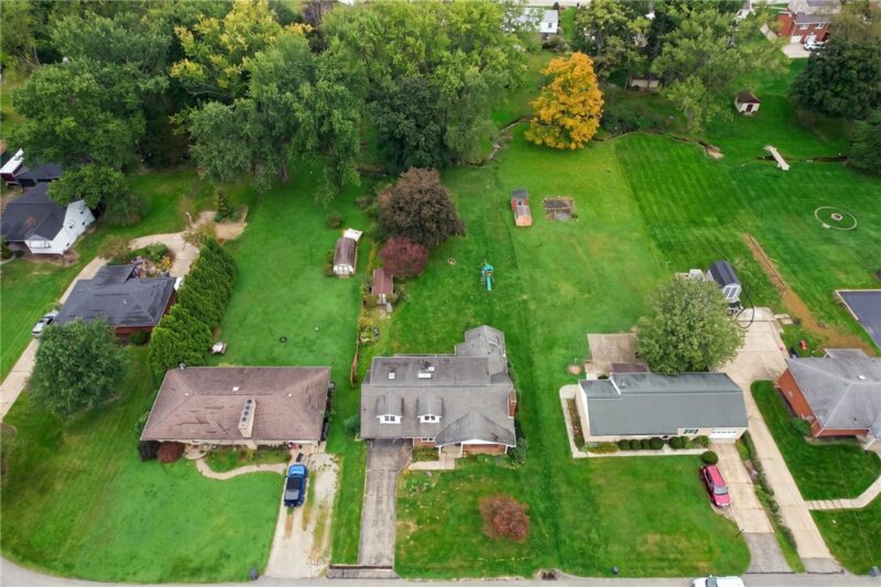 712 William Dr — photo 6