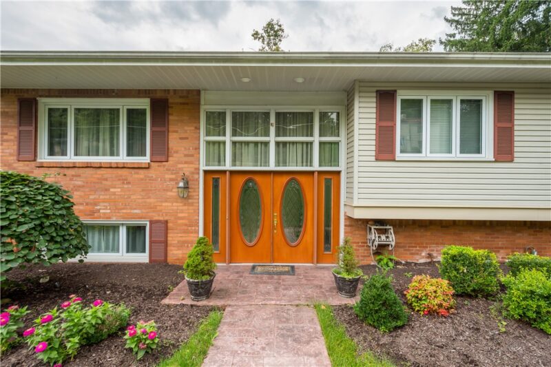 156 Gateshead Drive — photo 8