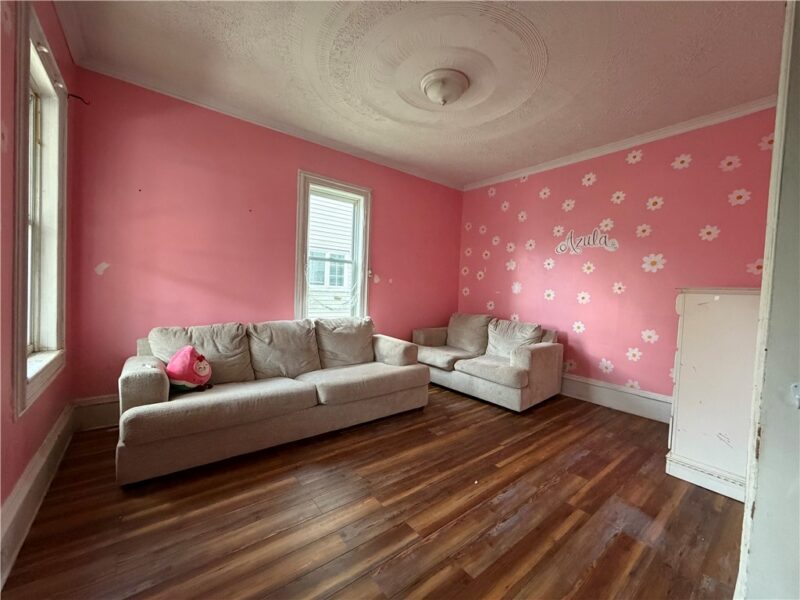 197 Barron Avenue — photo 6