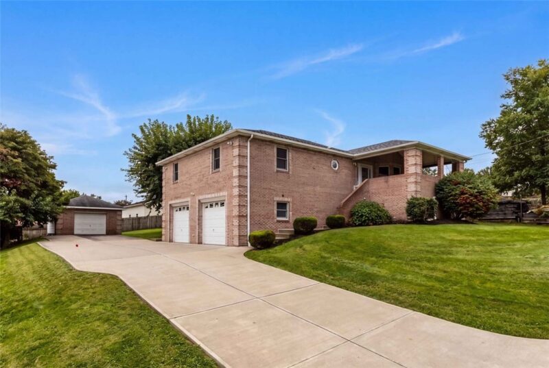 902 Central Drive — photo 3