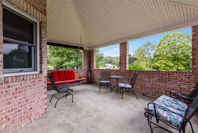 902 Central Drive — photo 4