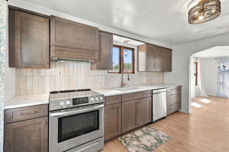 121 Crescent St — photo 7