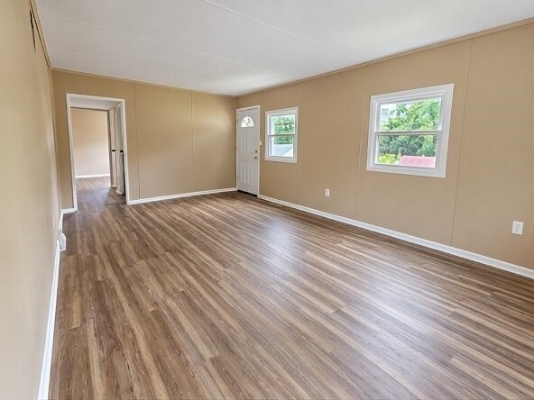 5017 Sherwood Rd — photo 4