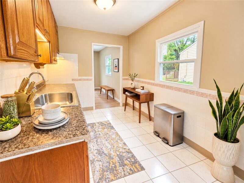 5017 Sherwood Rd — photo 5
