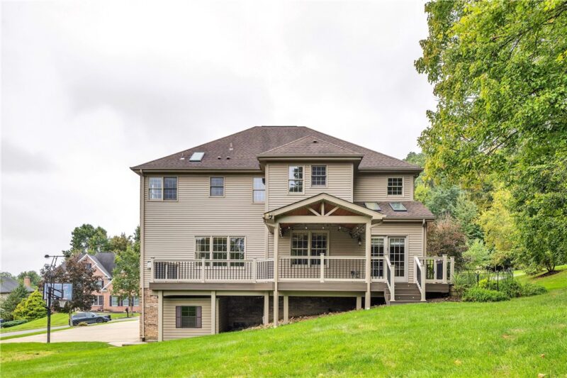 402 Honey Locust Dr — photo 4
