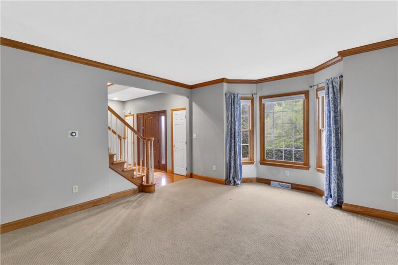 402 Honey Locust Dr — photo 7