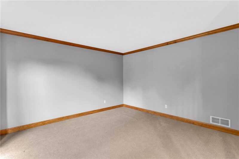402 Honey Locust Dr — photo 8