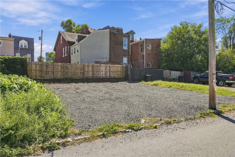 847 Lovitt Way — photo 3