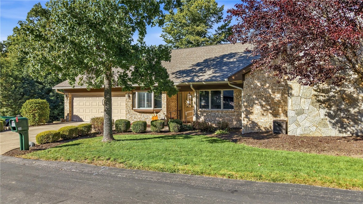 201 Oakview Dr — photo 1
