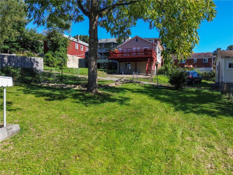 1231 Holmes Street — photo 4
