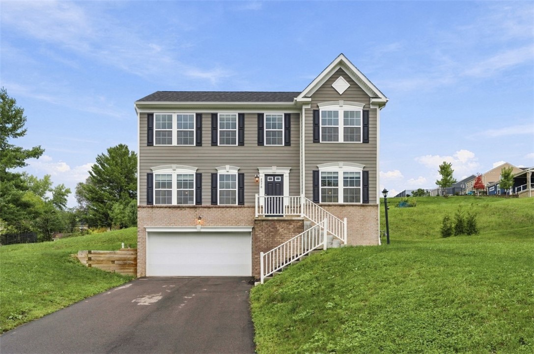 2570 Willowbrook Rd — photo 1