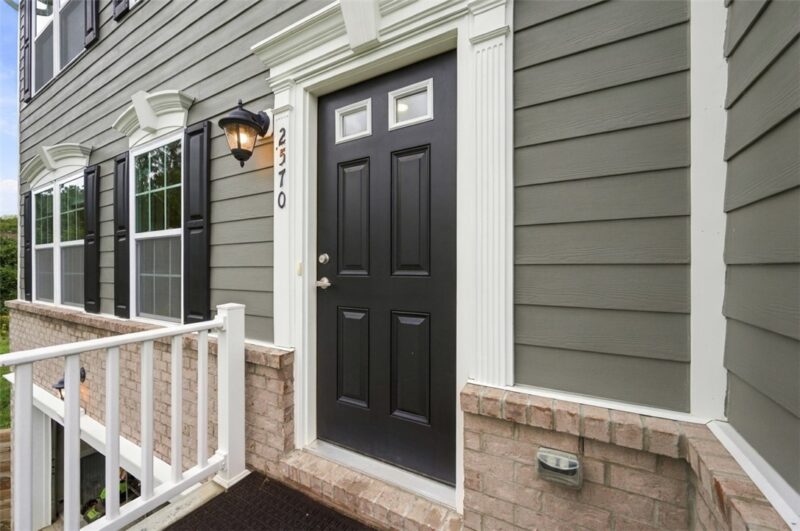 2570 Willowbrook Rd — photo 4