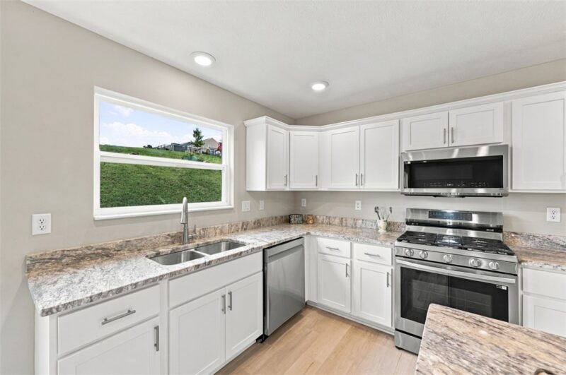 2570 Willowbrook Rd — photo 6