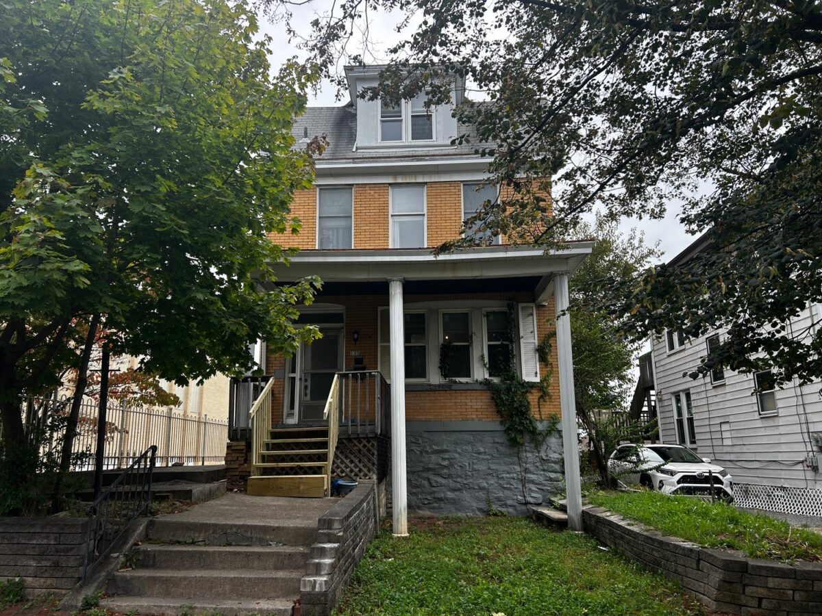 135 Bigham Street — photo 1