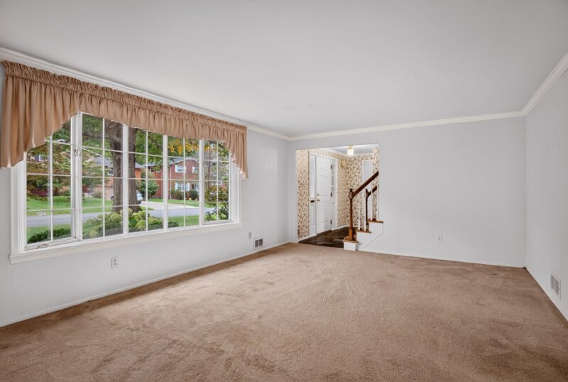 372 Cavan Dr — photo 7