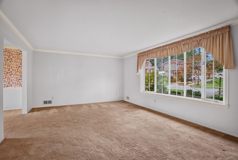 372 Cavan Dr — photo 8