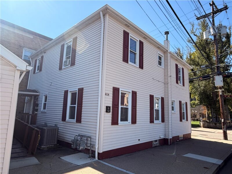 601 4th Ave — photo 3