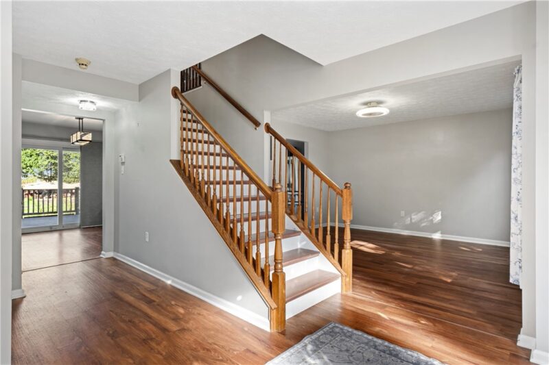 502 Meade Dr — photo 3