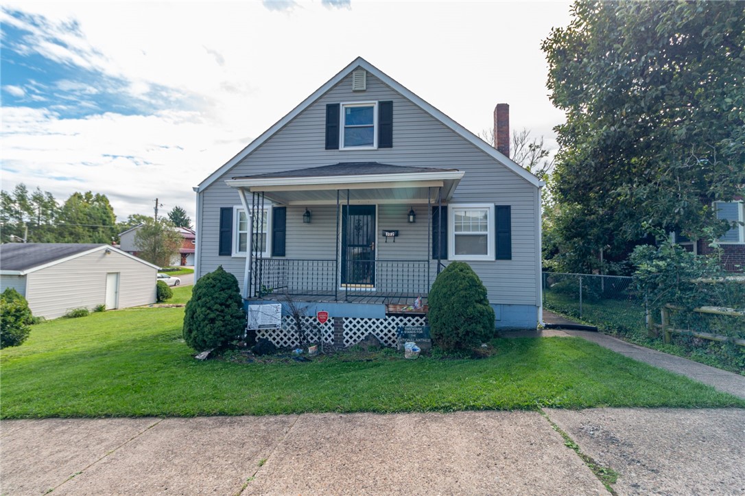 302 Baughman Ave — photo 1