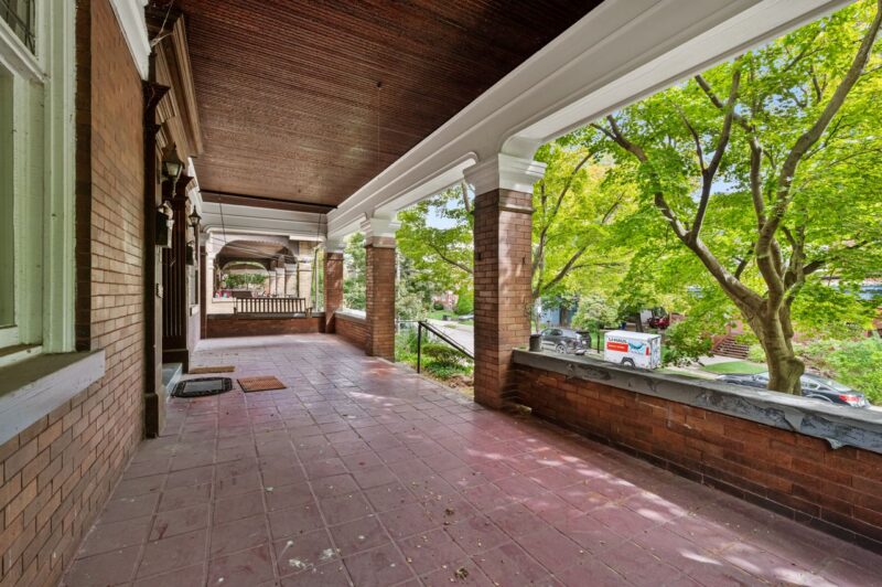 328 Roup AVENUE — photo 4