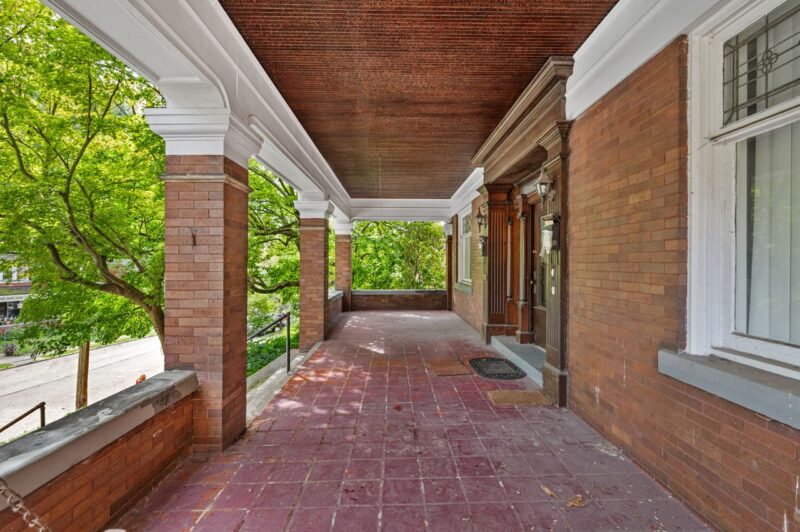 328 Roup AVENUE — photo 5
