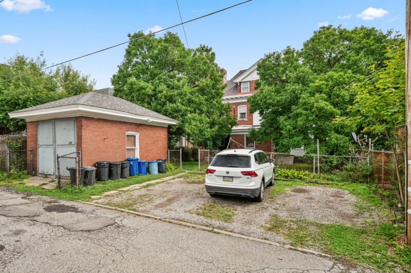 328 Roup AVENUE — photo 8