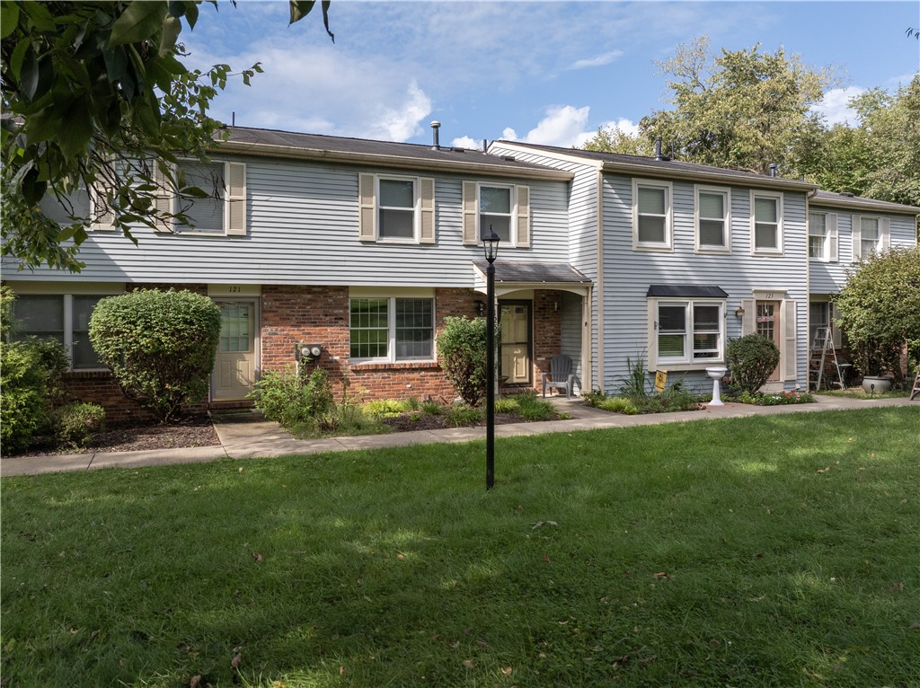 123 Brooke Drive — photo 1