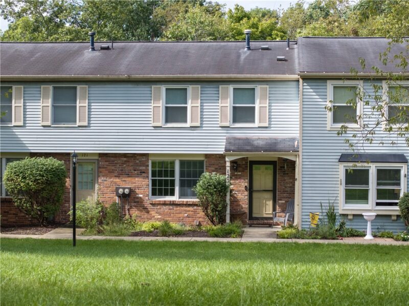 123 Brooke Drive — photo 2