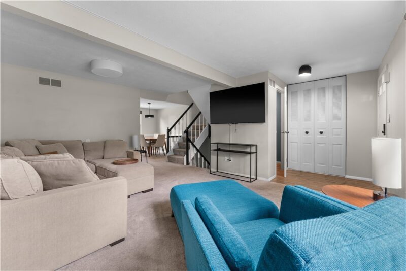 123 Brooke Drive — photo 3