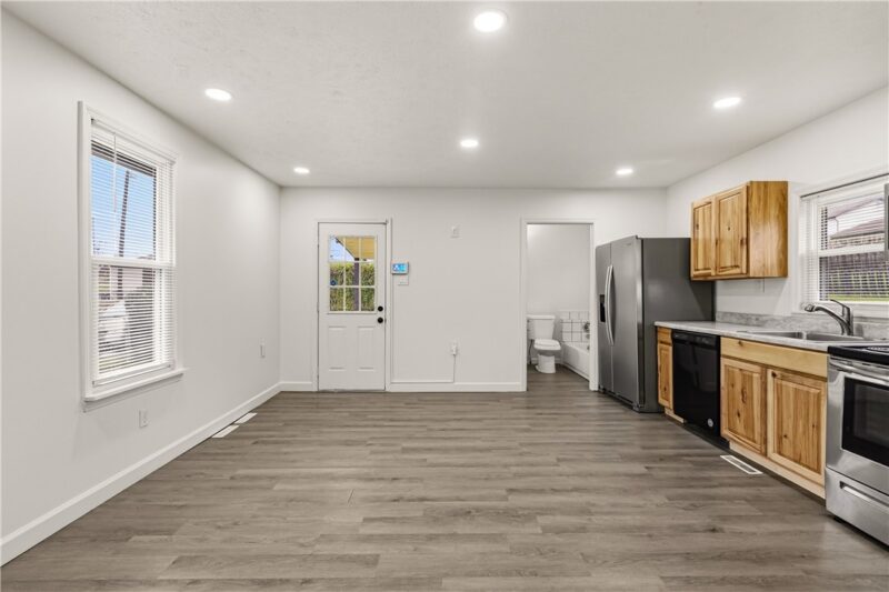 701 Washington Avenue — photo 7