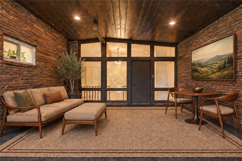 500 Herbst Manor Road — photo 5