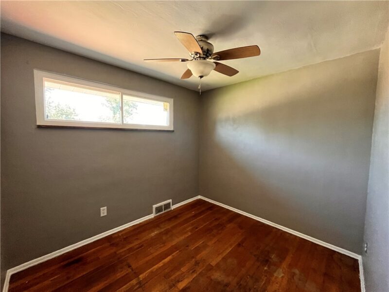 523 Larix Rd — photo 6