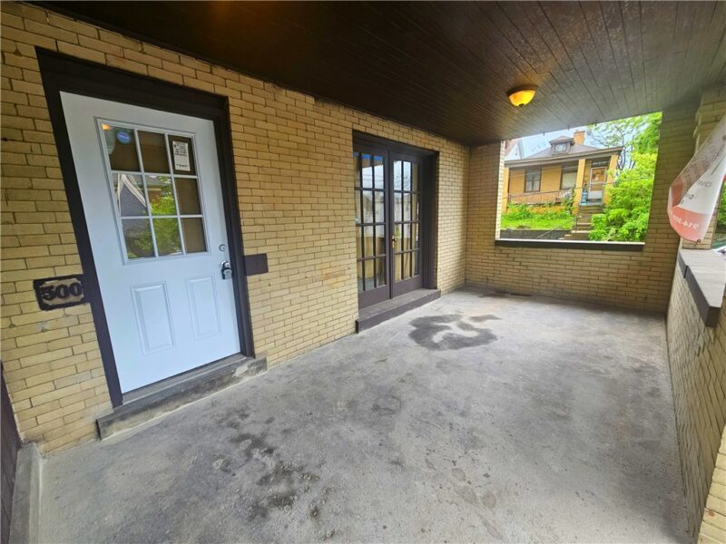 500 Marwood Ave — photo 2