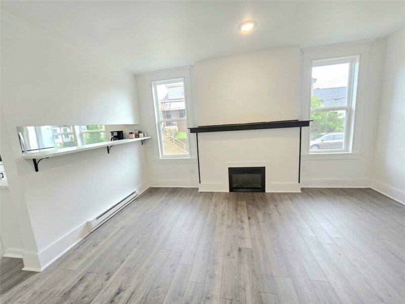 500 Marwood Ave — photo 3