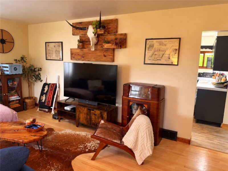 1704 Filmore St — photo 3