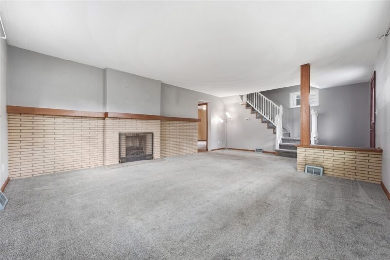 212 Fairview Ave — photo 6