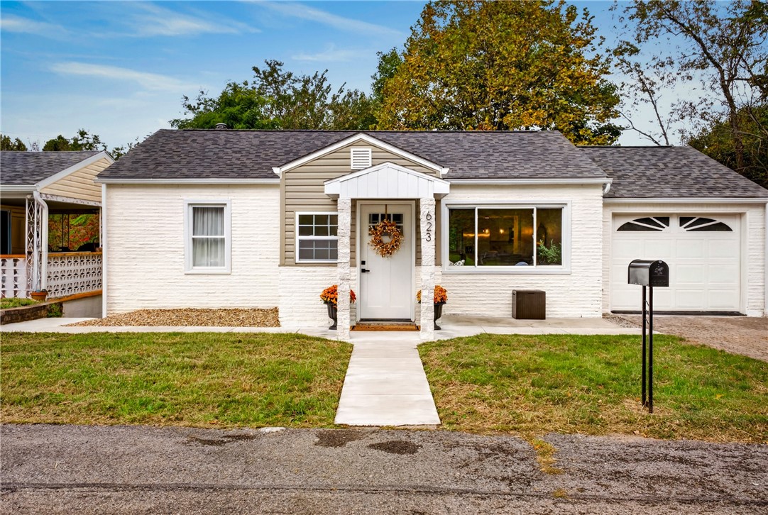 623 Hall Ave — photo 1
