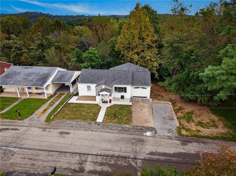 623 Hall Ave — photo 3