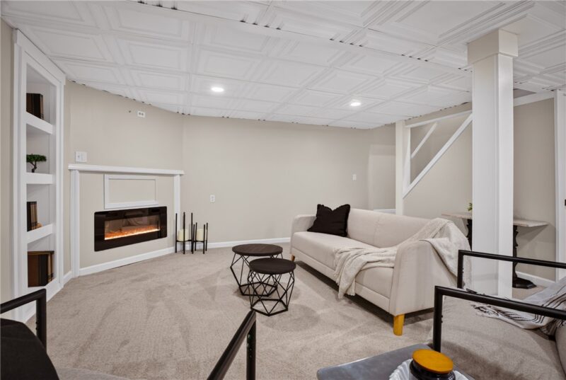 623 Hall Ave — photo 8