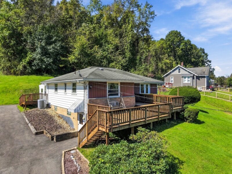 1318 Butler ROAD — photo 3