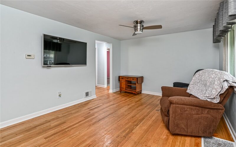 1337 Hamilton Rd — photo 4