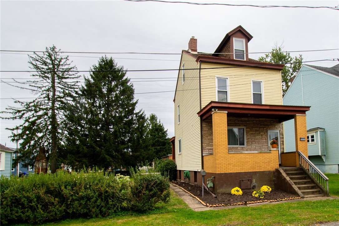 205 Rebecca St — photo 1