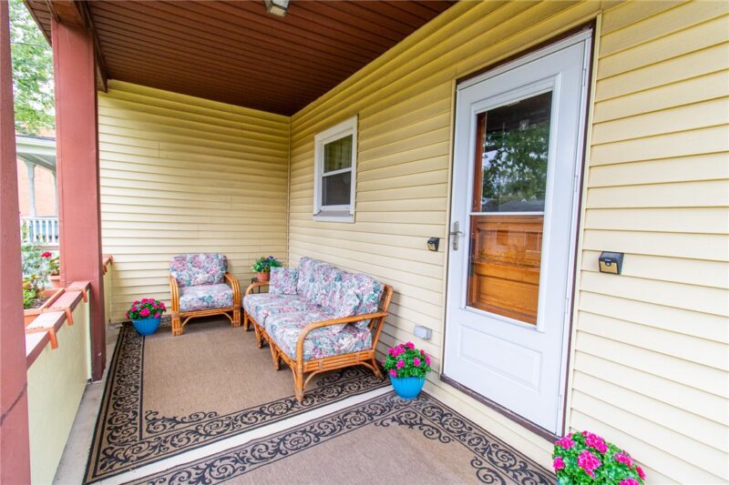 205 Rebecca St — photo 7