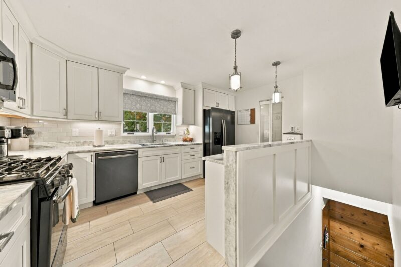 3479 MacArthur DRIVE — photo 5