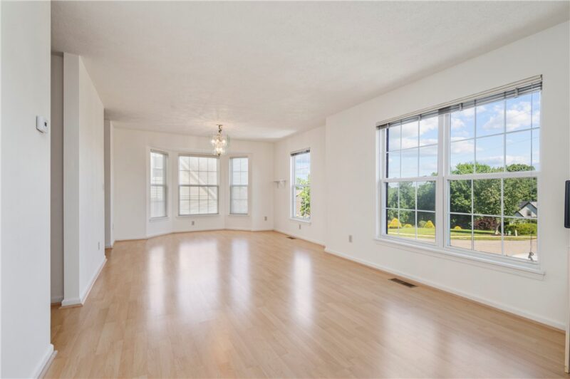 142 Jarod Drive — photo 3