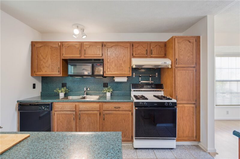 142 Jarod Drive — photo 8