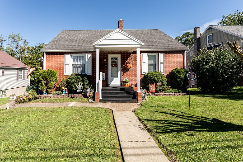 930 Franklin Avenue — photo 1