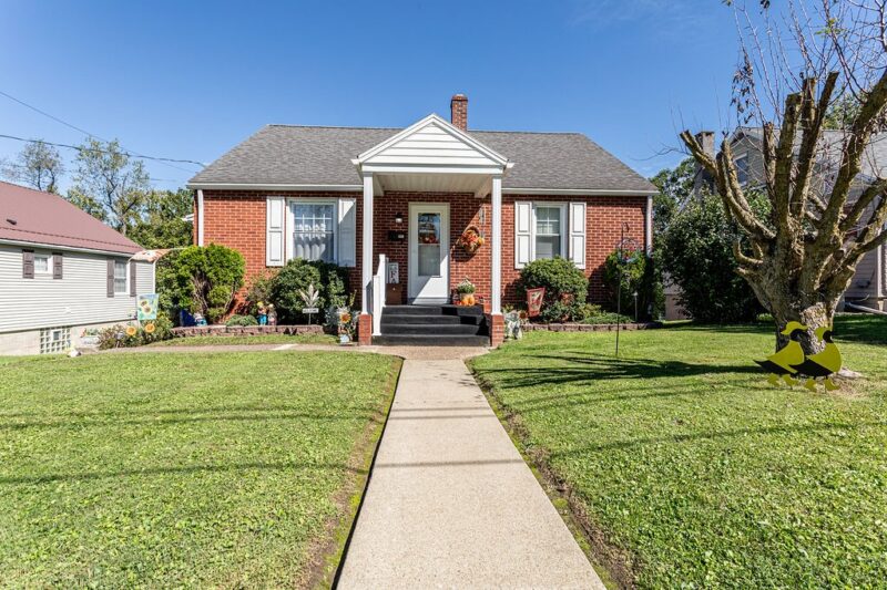 930 Franklin Avenue — photo 2